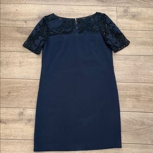 Ann Taylor Navy Lace Shift Dress Cocktail Wedding Size 4 Short Sleeve